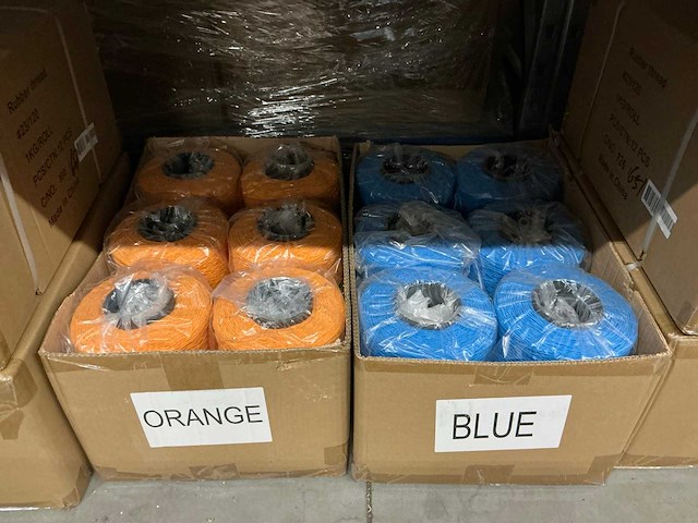 Partij rubber thread orange/blue 1kg per rol (96x) - afbeelding 1 van  6