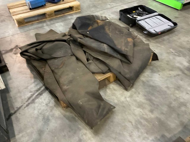 Partij rubber - afbeelding 2 van  5