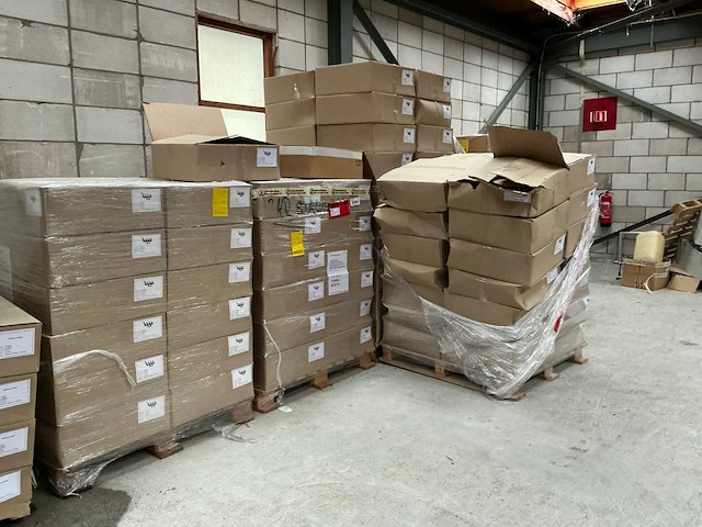 Partij rubber - afbeelding 1 van  9