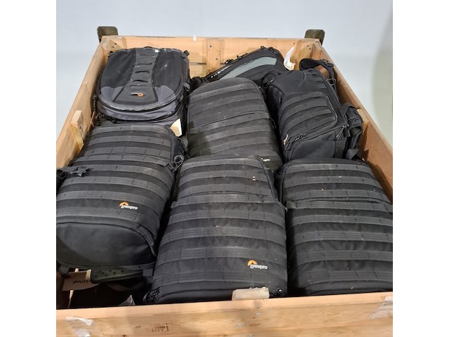 Partij rugtassen, o.a. lowepro - afbeelding 2 van  7