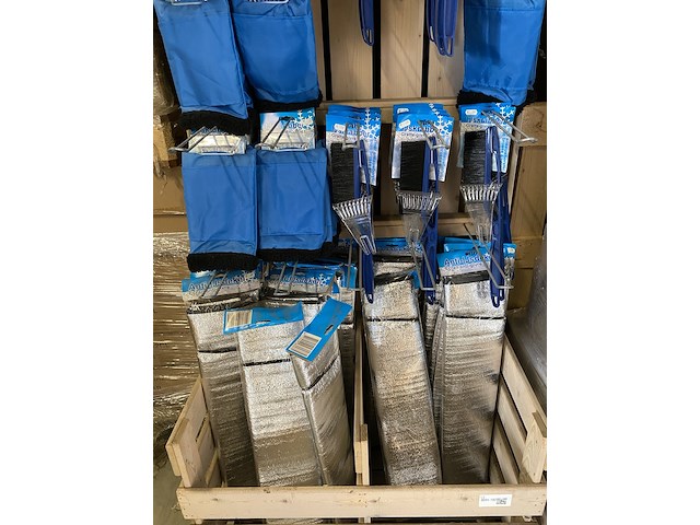 Partij ruitenkrabbers en raamfolie - afbeelding 3 van  6