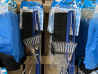 Partij ruitenkrabbers en raamfolie - afbeelding 6 van  6