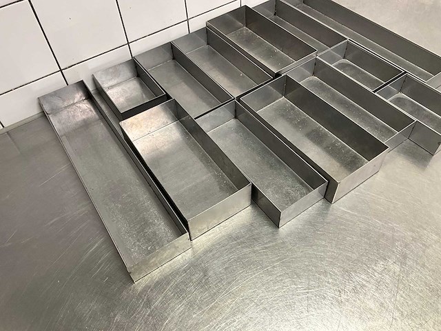 Partij rvs bakken - afbeelding 3 van  3