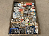 Partij (rvs) bevestigingsmateriaal - afbeelding 1 van  9