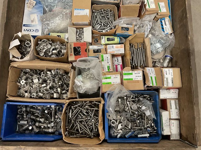 Partij (rvs) bevestigingsmateriaal - afbeelding 2 van  9