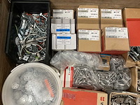 Partij (rvs) bevestigingsmateriaal - afbeelding 8 van  9