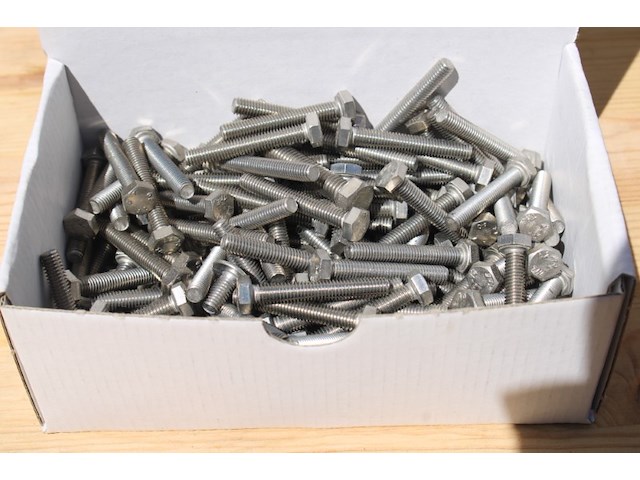 Partij rvs bouten m6x40 ca 1600 gram - afbeelding 7 van  7