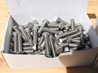 Partij rvs bouten m8x40 ca 5500 gram - afbeelding 4 van  7
