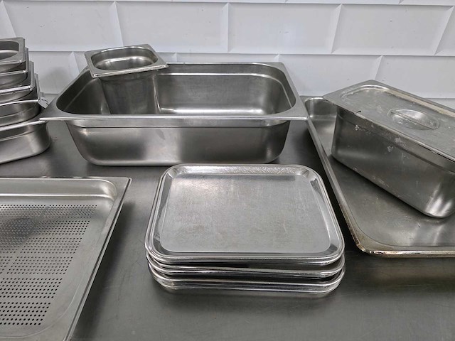 Partij rvs gastronormbakken en schalen - afbeelding 4 van  4