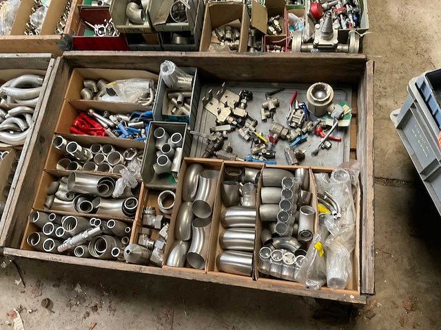 Partij rvs installatiemateriaal - afbeelding 4 van  7