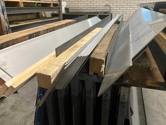Partij rvs plaatmateriaal - afbeelding 5 van  7