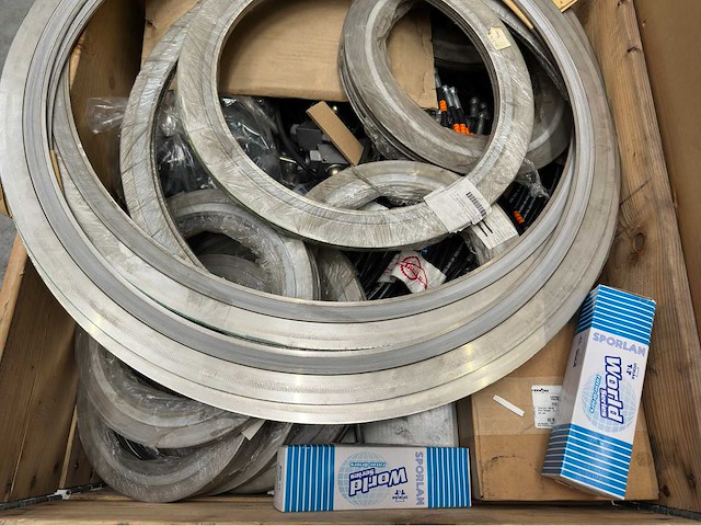 Partij rvs ringen/stripcoils + diverse - afbeelding 4 van  6
