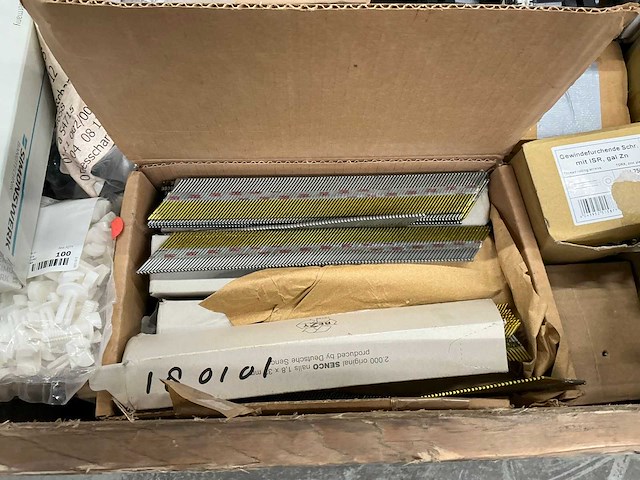 Partij saloondeur scharnieren, bevestigingsmiddelen en divers - afbeelding 2 van  12