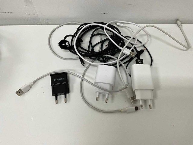 Partij samsung gear vr-set met accessoires - afbeelding 6 van  8