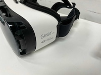 Partij samsung gear vr-set met accessoires - afbeelding 7 van  8