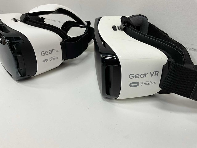 Partij samsung gear vr-set met accessoires - afbeelding 8 van  8