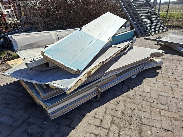 Partij sandwichpanelen - afbeelding 9 van  10