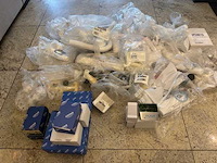 Partij sanitair - grohe- geberit - valliant -villeroy&boch - afbeelding 1 van  6