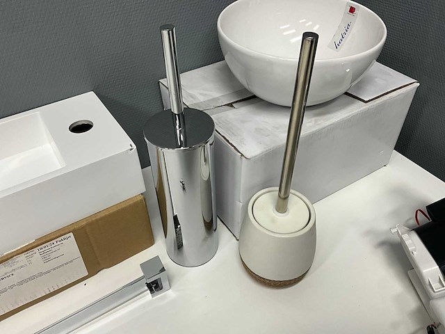 Partij sanitair accessoires - afbeelding 5 van  8