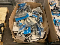 Partij sanitair accessoires - afbeelding 3 van  3