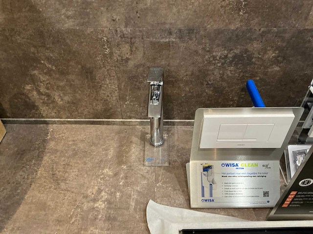 Partij sanitair benodigdheden - afbeelding 8 van  8
