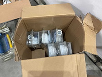 Partij sanitair benodigdheden - afbeelding 11 van  12