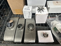 Partij sanitair en badkameraccessoires - afbeelding 2 van  8