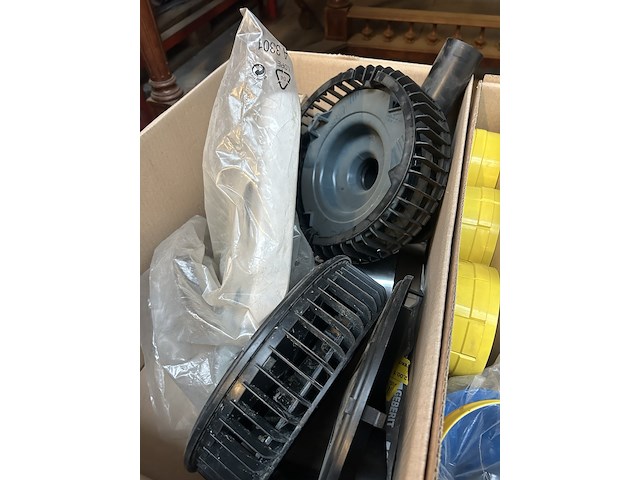 Partij sanitair en installatiemateriaal w.o. geberit - afbeelding 9 van  9