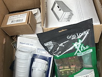 Partij sanitair en installatiemateriaal, w.o. hotbath - afbeelding 2 van  9