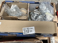 Partij sanitair en installatiemateriaal, w.o. hotbath - afbeelding 3 van  9