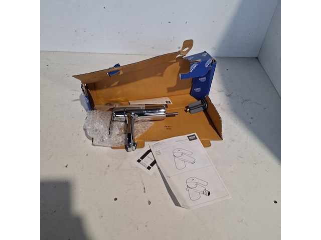 Partij sanitair goederen, o.a. villeroy&boch, novellini, zehnder, vasco & grohe - afbeelding 48 van  92