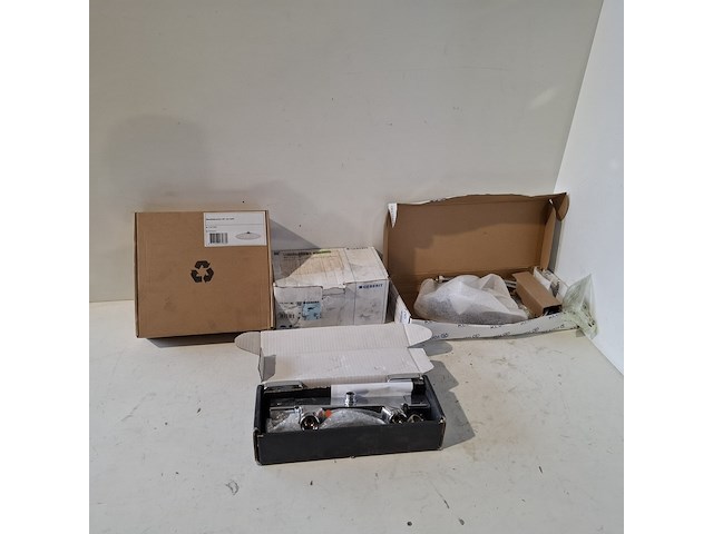 Partij sanitair goederen, o.a. villeroy&boch, novellini, zehnder, vasco & grohe - afbeelding 61 van  92