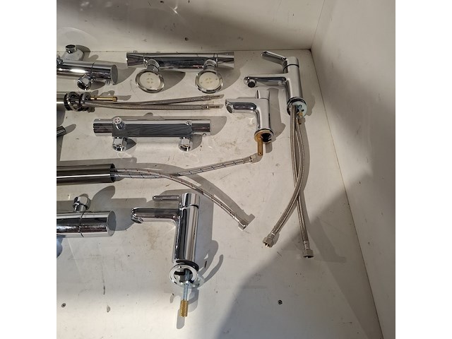 Partij sanitair goederen, o.a. villeroy&boch, novellini, zehnder, vasco & grohe - afbeelding 70 van  92