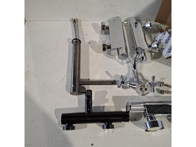 Partij sanitair goederen, o.a. villeroy&boch, novellini, zehnder, vasco & grohe - afbeelding 72 van  92