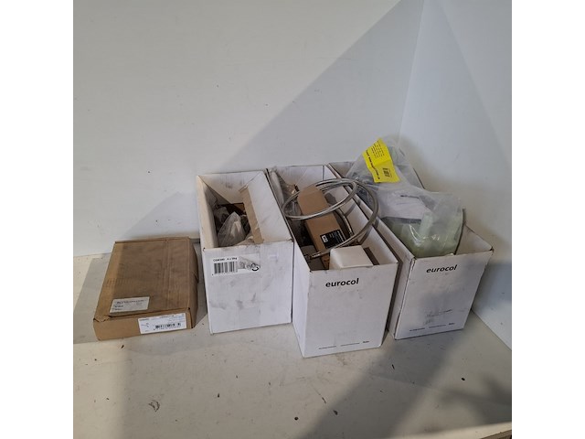 Partij sanitair goederen, o.a. villeroy&boch, novellini, zehnder, vasco & grohe - afbeelding 74 van  92