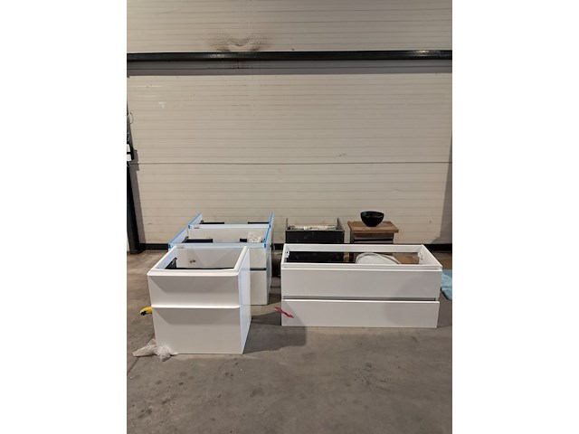 Partij sanitair goederen, o.a. villeroy&boch, novellini, zehnder, vasco & grohe - afbeelding 12 van  80