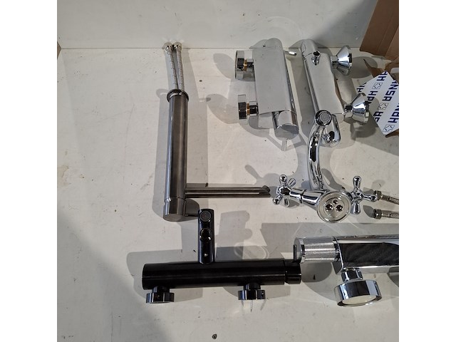 Partij sanitair goederen, o.a. villeroy&boch, novellini, zehnder, vasco & grohe - afbeelding 64 van  80