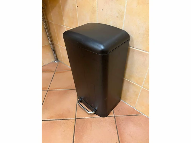 Partij sanitair / hygiëne artikelen - afbeelding 11 van  11