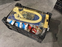 Partij sanitair materiaal - afbeelding 1 van  3