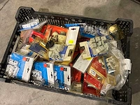 Partij sanitair materiaal - afbeelding 2 van  4
