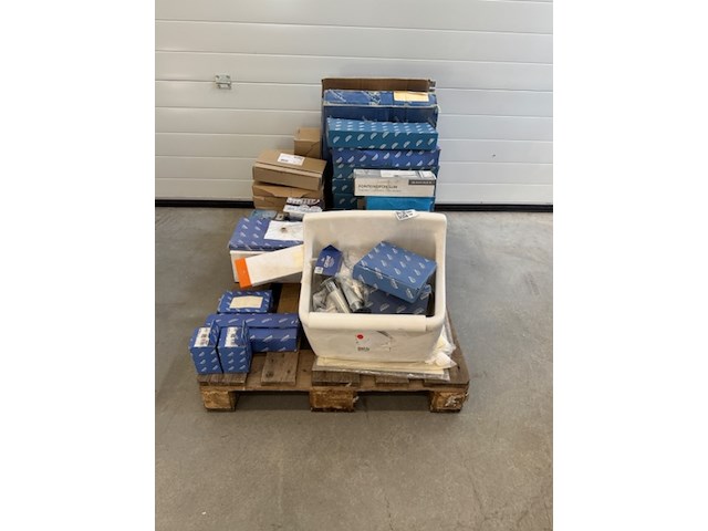 Partij sanitair o.a. grohe en geberit - afbeelding 1 van  15