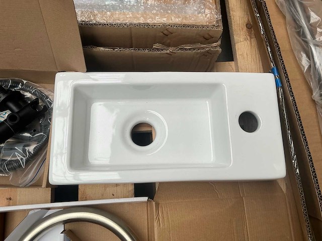 Partij sanitair onderdelen - afbeelding 3 van  8