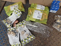 Partij sanitair toebehoren - afbeelding 10 van  10