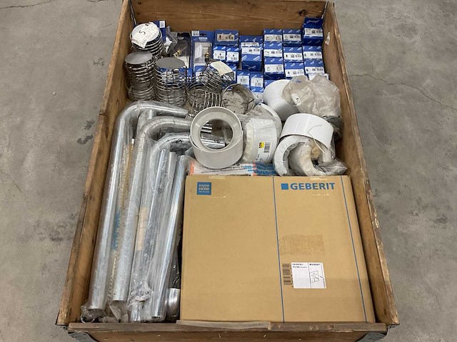 Partij sanitair toebehoren - afbeelding 1 van  6