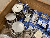 Partij sanitair toebehoren - afbeelding 6 van  6