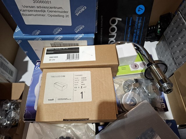 Partij sanitair toebehoren - afbeelding 2 van  10