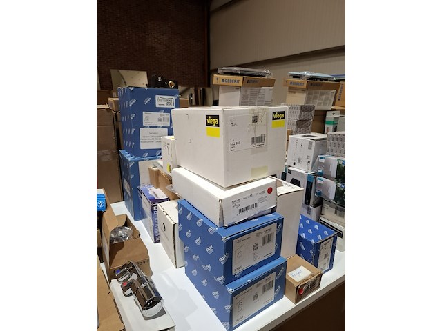 Partij sanitair toebehoren - afbeelding 3 van  10