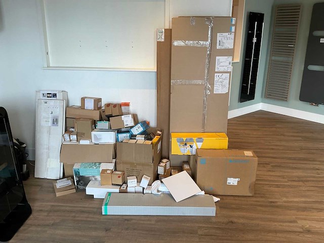 Partij sanitair - afbeelding 1 van  9
