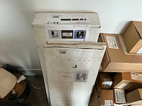 Partij sanitair - afbeelding 2 van  9