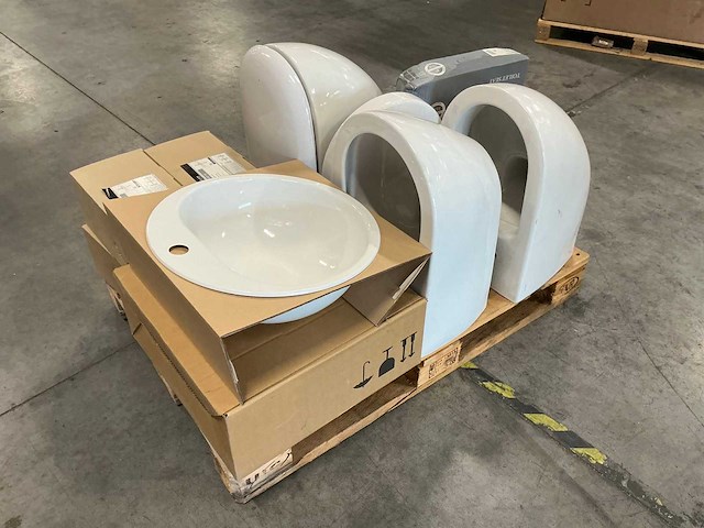 Partij sanitair - afbeelding 2 van  7